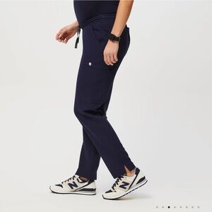Figs Yola Maternity Skinny scrub pant